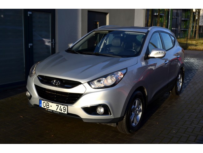 Hyundai ix35, 2.0 benzīns 120kw, 4x4 pilnpiedziņa, 183200km, 01.2011.g