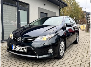 Toyota Auris, 1.6 benzīns 97kw, Automāts, 256700km, 08.2014.g