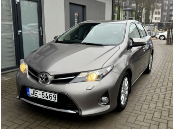Toyota Auris, 1.6 benzīns 97kw, Automāts, 181900km, 03.2013.g
