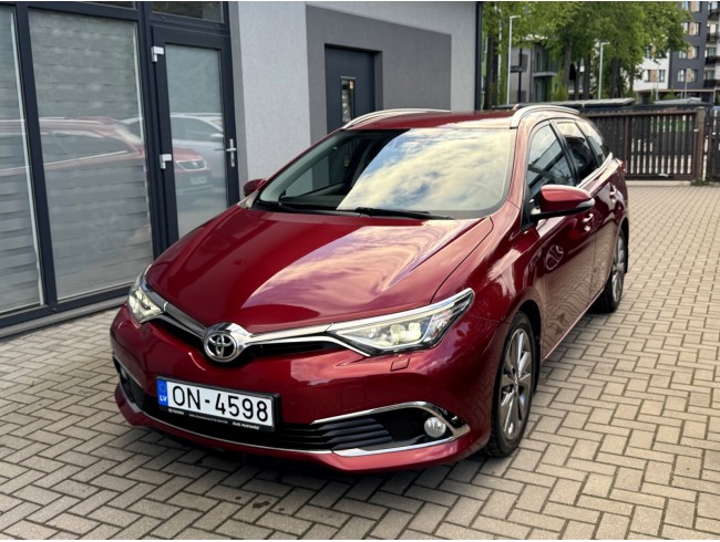 Toyota Auris, 1.6 benzīns 97kw, Automāts, 236300km, 01.2017.g