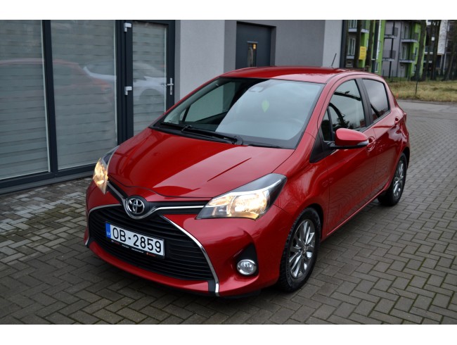 Toyota Yaris. 1.3 benzīns 73kw, Automāts, 117100km, 02.2016.g